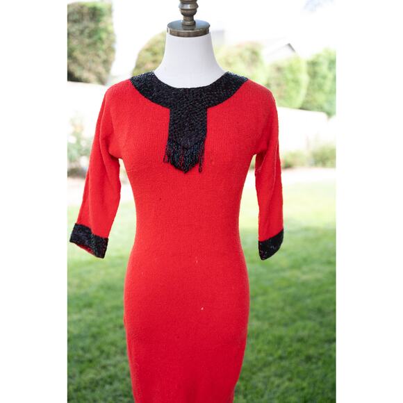 Gene Shelly's Boutique100% Red Wool Dress with Glass Beaded Design Size 8 - Picture 11 of 12